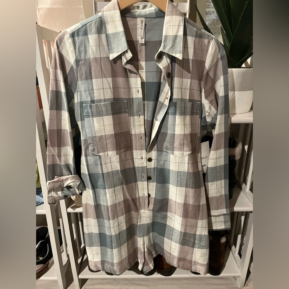 RVCA long sleeve short plaid romper sz small NWT